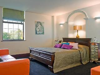 Redhill House Boutique Hotel
