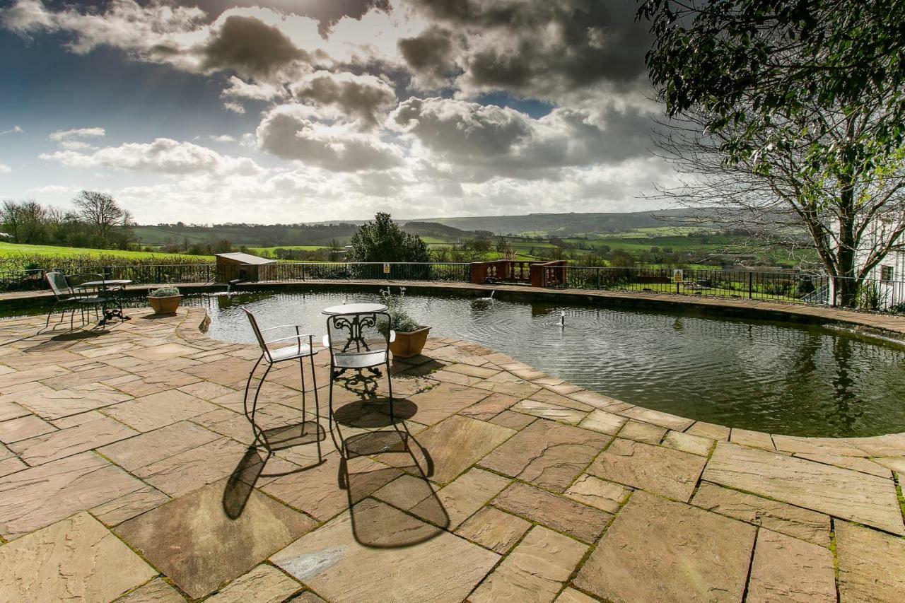 Redhill House Boutique Hotel 4*